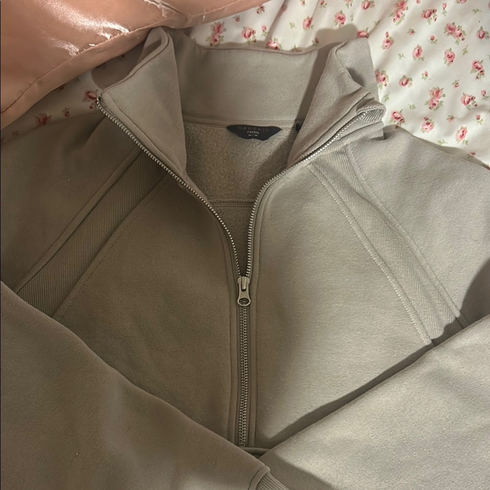beige quarter Zip-Up Jacket